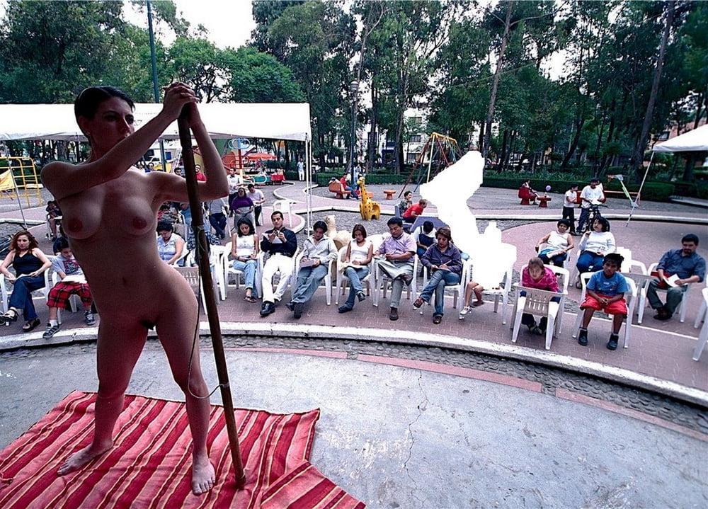 25P nude art models