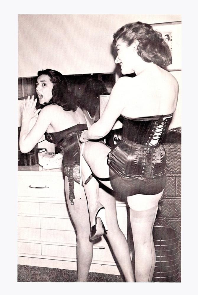 25P MAGAZINE - Mistress in Satin - Diane Kaye - 1960'S