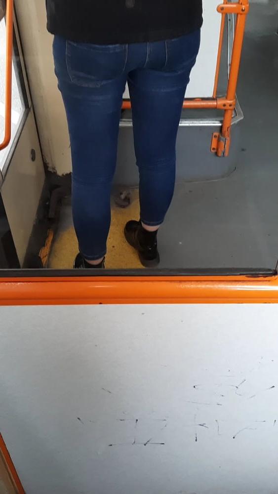 8P Ass in jeans