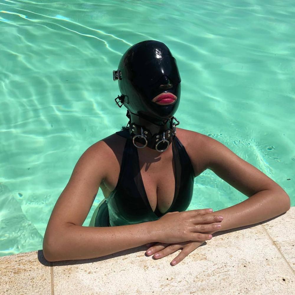 25P Girls in latex and mask 7