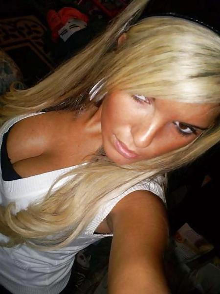 24P Heiße Bimbo-Girls 2