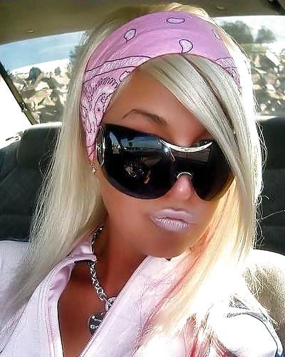 24P Heiße Bimbo-Girls 2