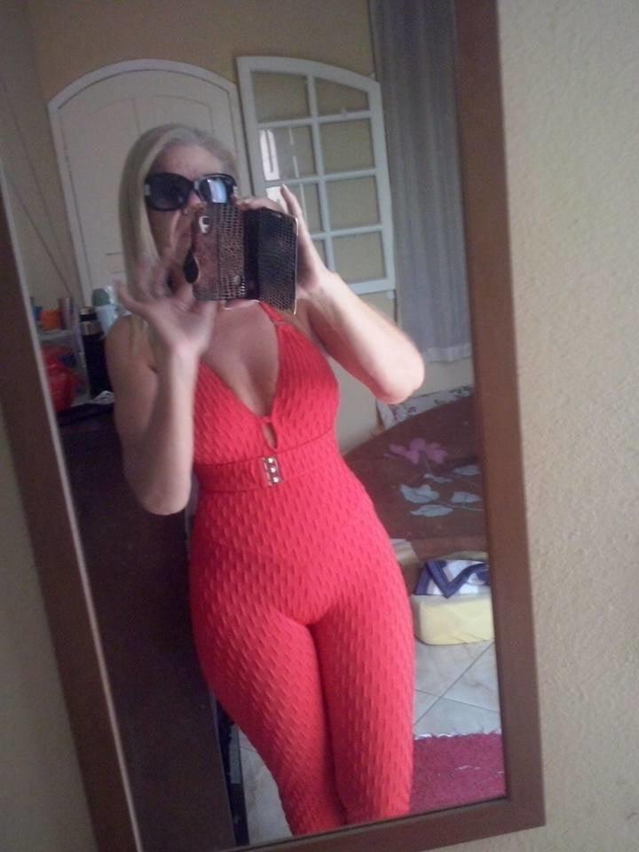 17P SDRUWS2 - BRAZILIAN AMATEUR HOT GRANNY WITH UGLY FACE