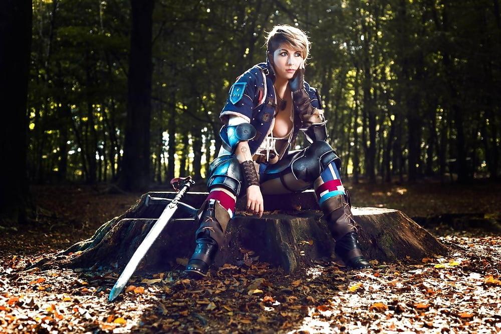 25P Fantasy Warrior Woman 53