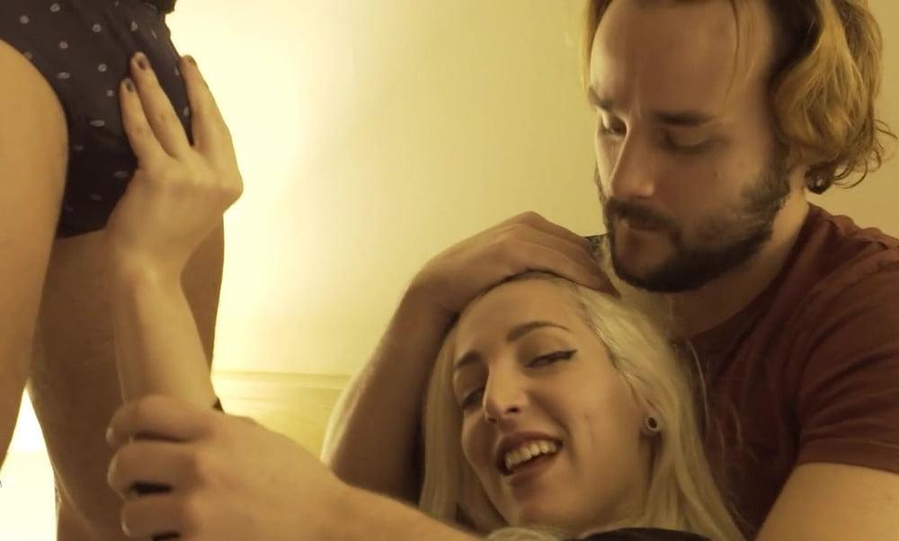 25P Bisexual Pleasure Vol 121