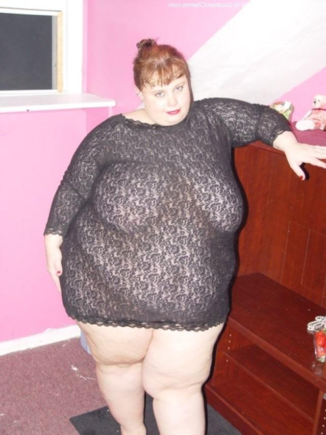 25P Hoodyman SSBBW 271 : Fat pigs exposed!