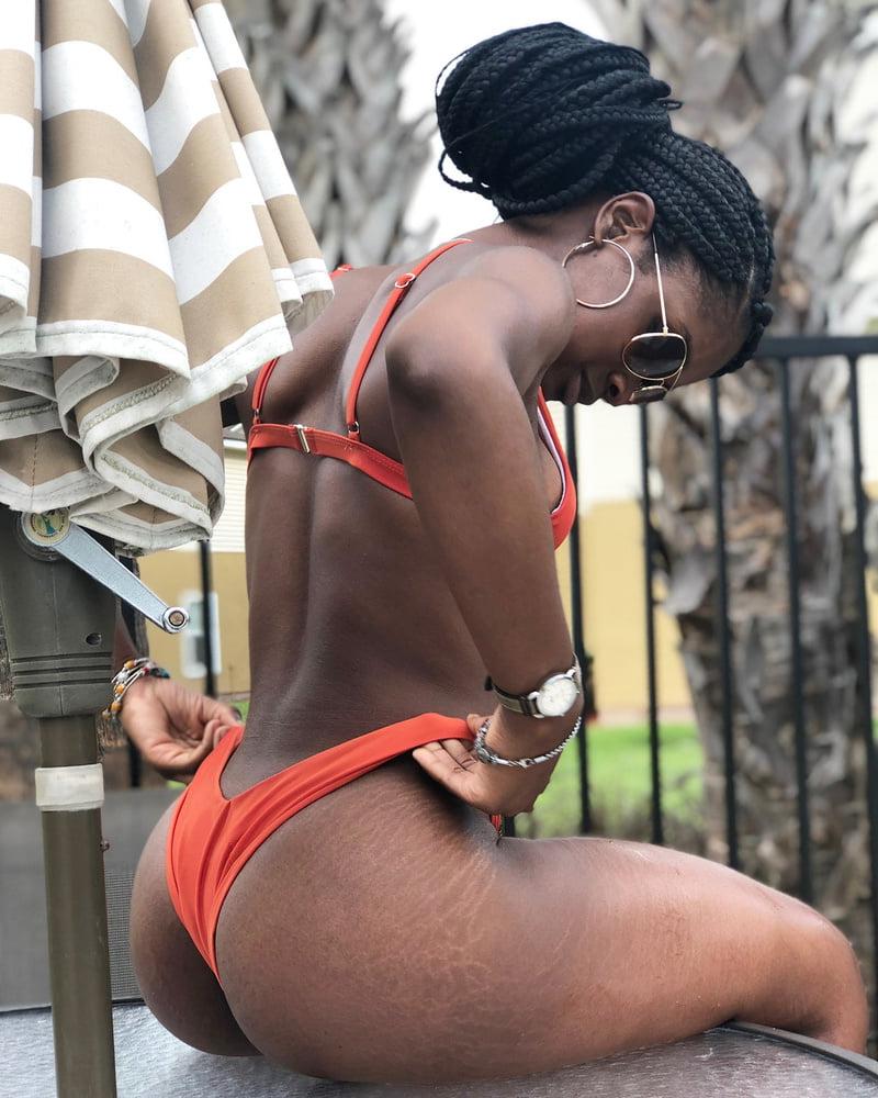 25P Slim thick girls #20