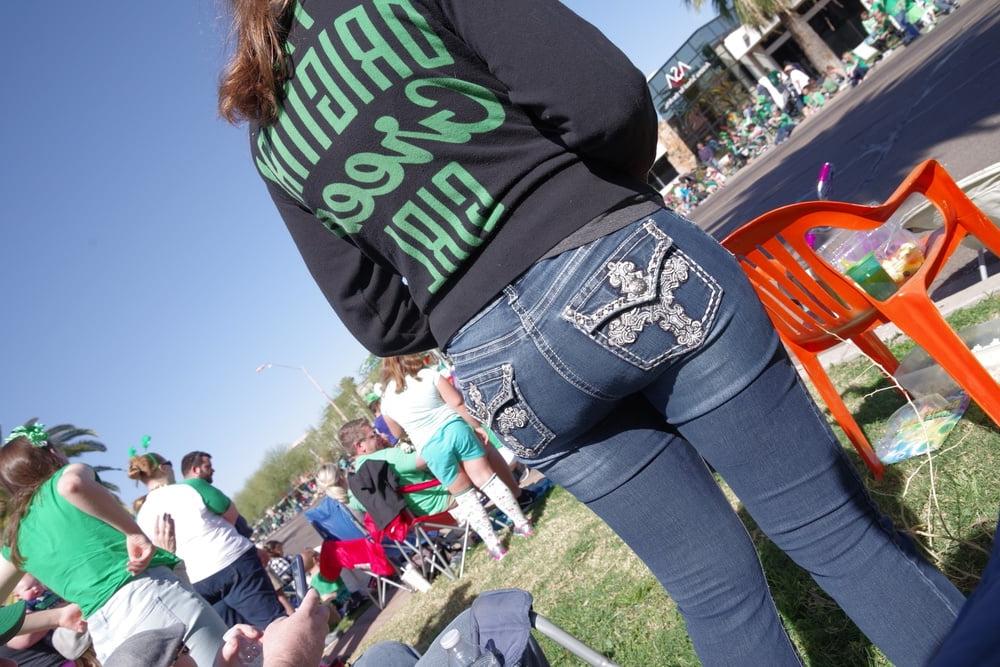 4P tight jeans