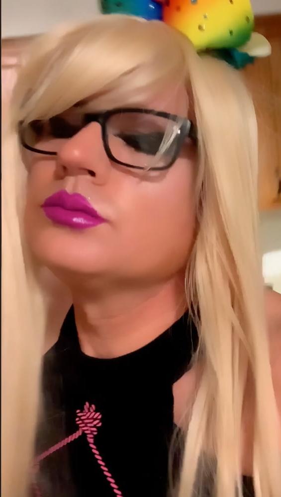 22P Cindie's New Look, Plus Tight Jeans and Schoolgirl Skity