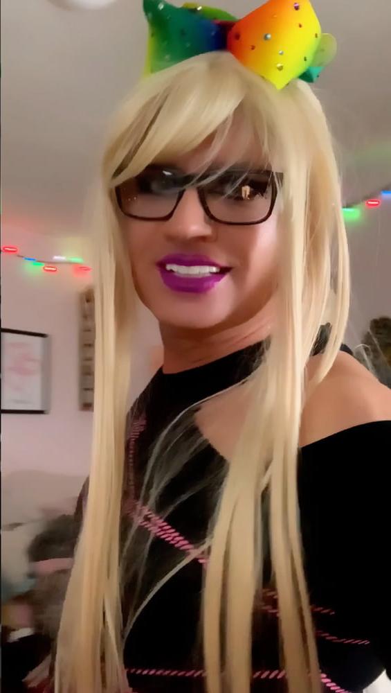 22P Cindie's New Look, Plus Tight Jeans and Schoolgirl Skity