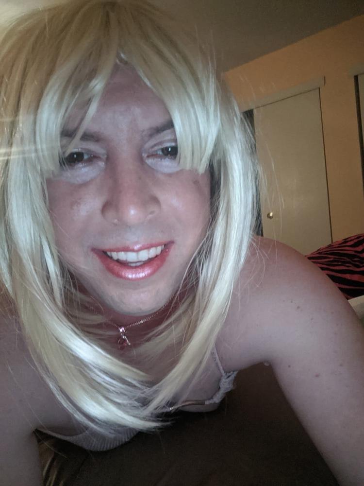 25P BBC Sissy Looking Cute while enjoying Black Cock
