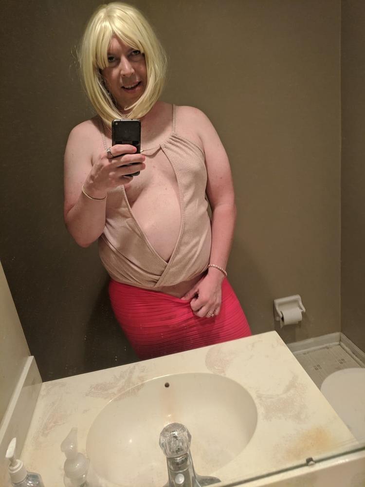 25P BBC Sissy Looking Cute while enjoying Black Cock