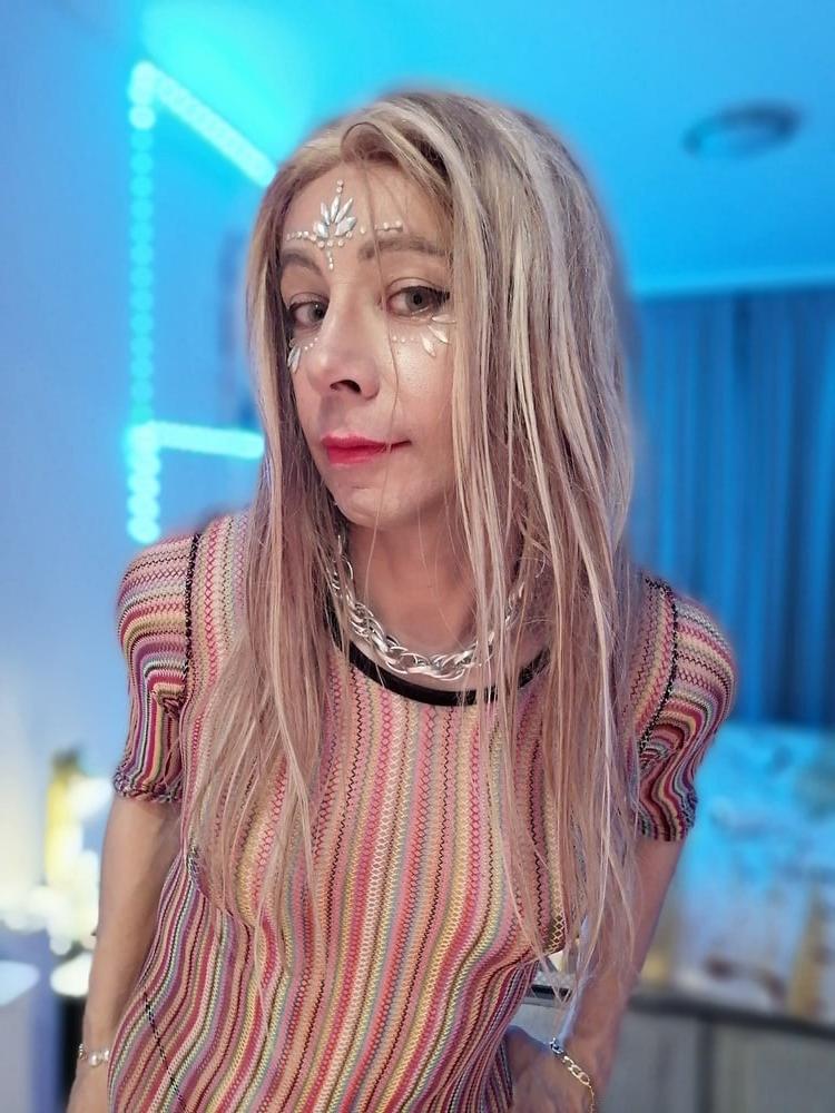 25P Camelia - Erotic BBC lover sissy