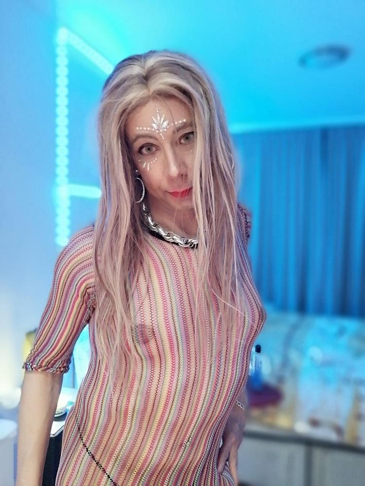 25P Camelia - Erotic BBC lover sissy