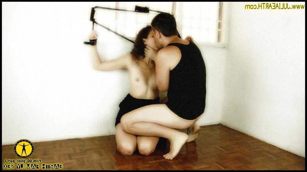 25P Part 1 - Oral sex, film Earth Family Sex