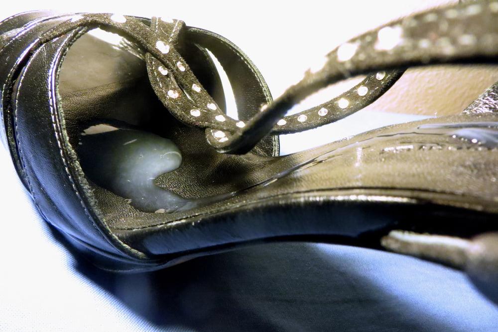 12P my wife's mules left in the bathroom