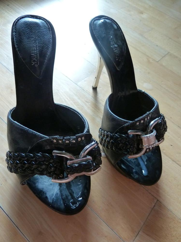 12P my wife's mules left in the bathroom