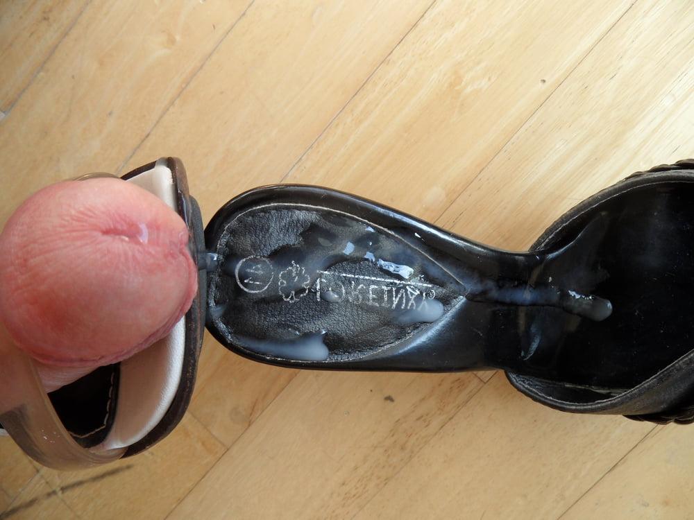 12P my wife's mules left in the bathroom