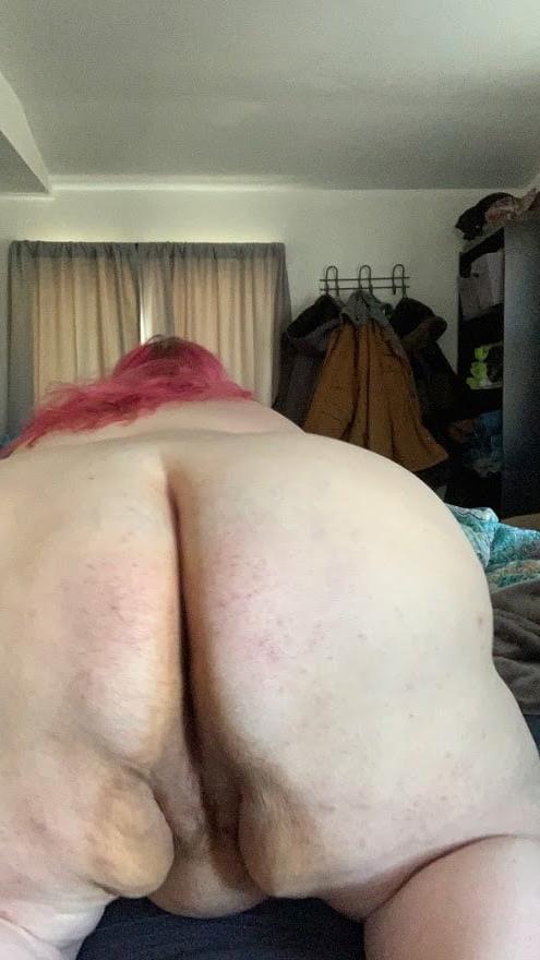 25P Crystal's Fat SSBBW Pussy