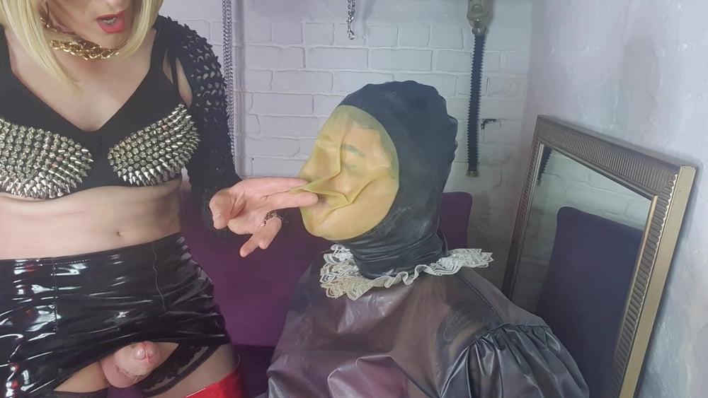 8P In Mistress Jane's Cellar