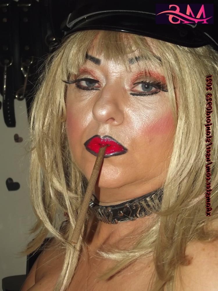 25P MISTRESS SMOKE PT 4