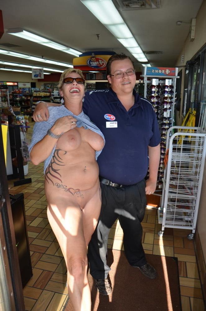 25P Public MILFs 03