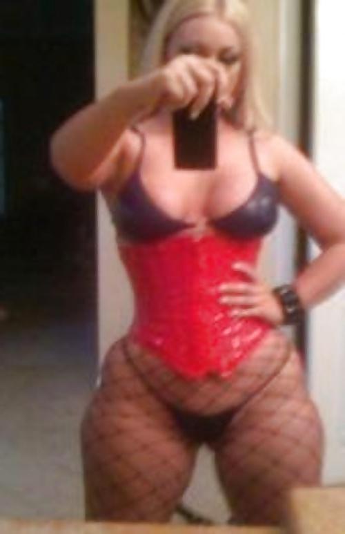 25P Big Tit Bimbo Jenna