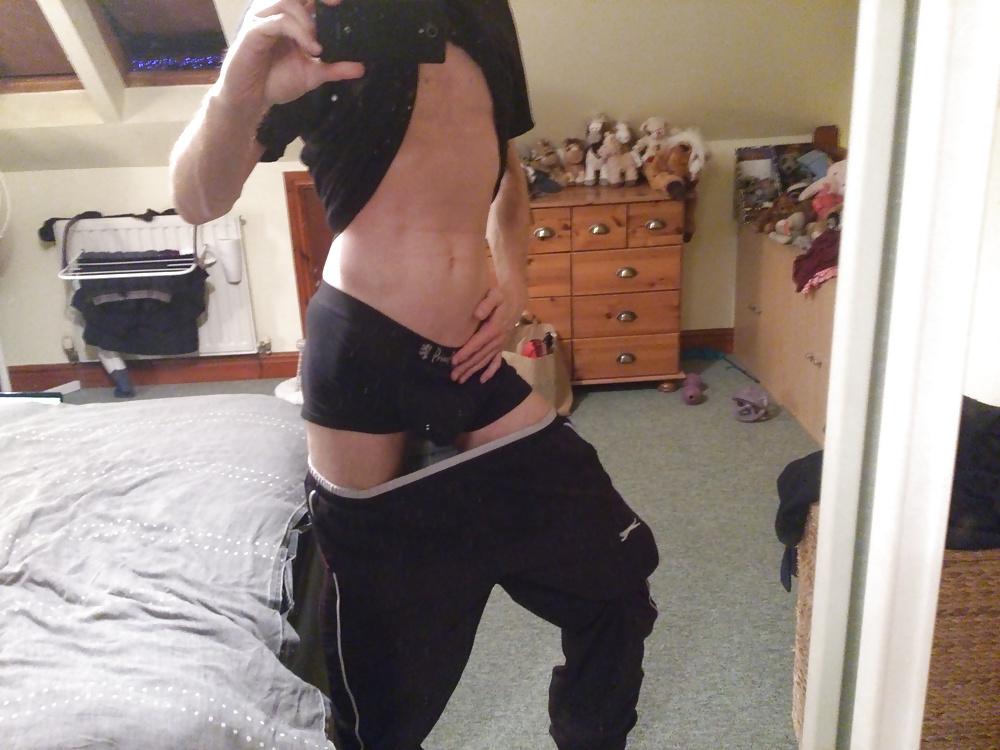 25P New Mirror Selfies 20th Dec 2015 ( non erect cock )