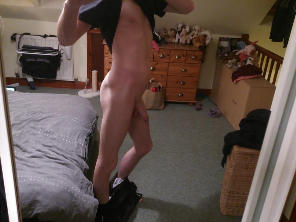 25P New Mirror Selfies 20th Dec 2015 ( non erect cock )