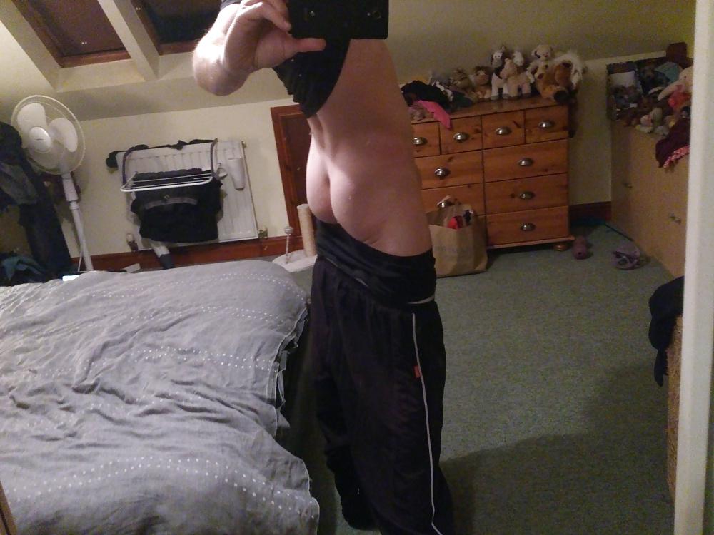 25P New Mirror Selfies 20th Dec 2015 ( non erect cock )