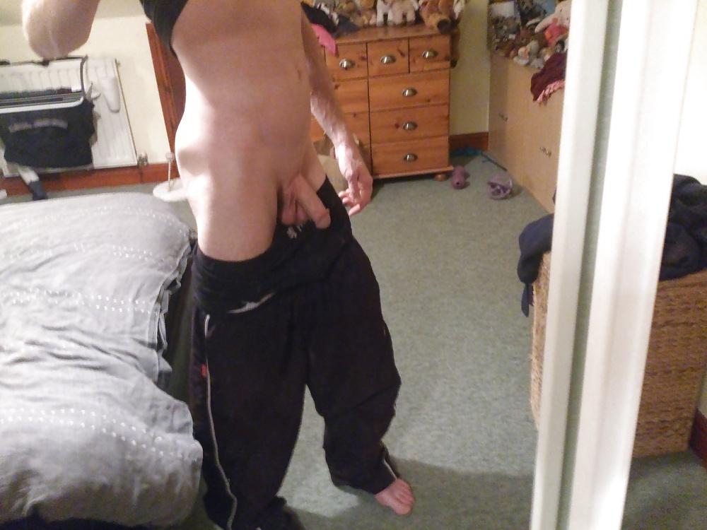 25P New Mirror Selfies 20th Dec 2015 ( non erect cock )