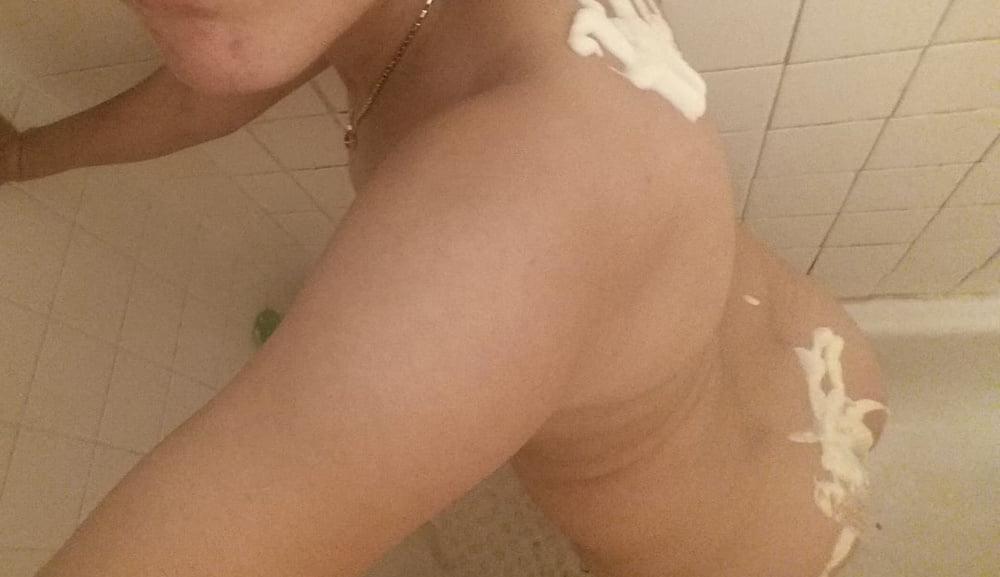 25P hot in the bathroom 1