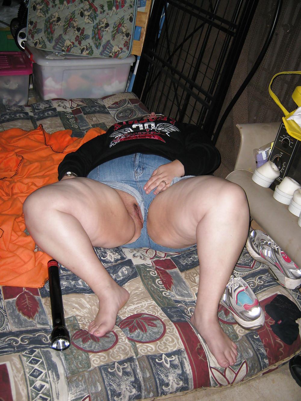 14P Fat Slut In Short Jeans
