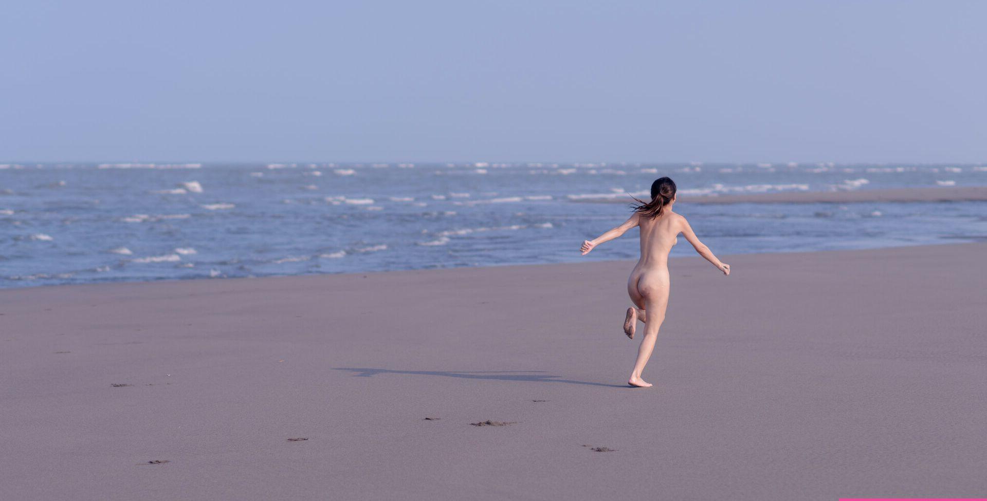 25P Fantasy Factory nude