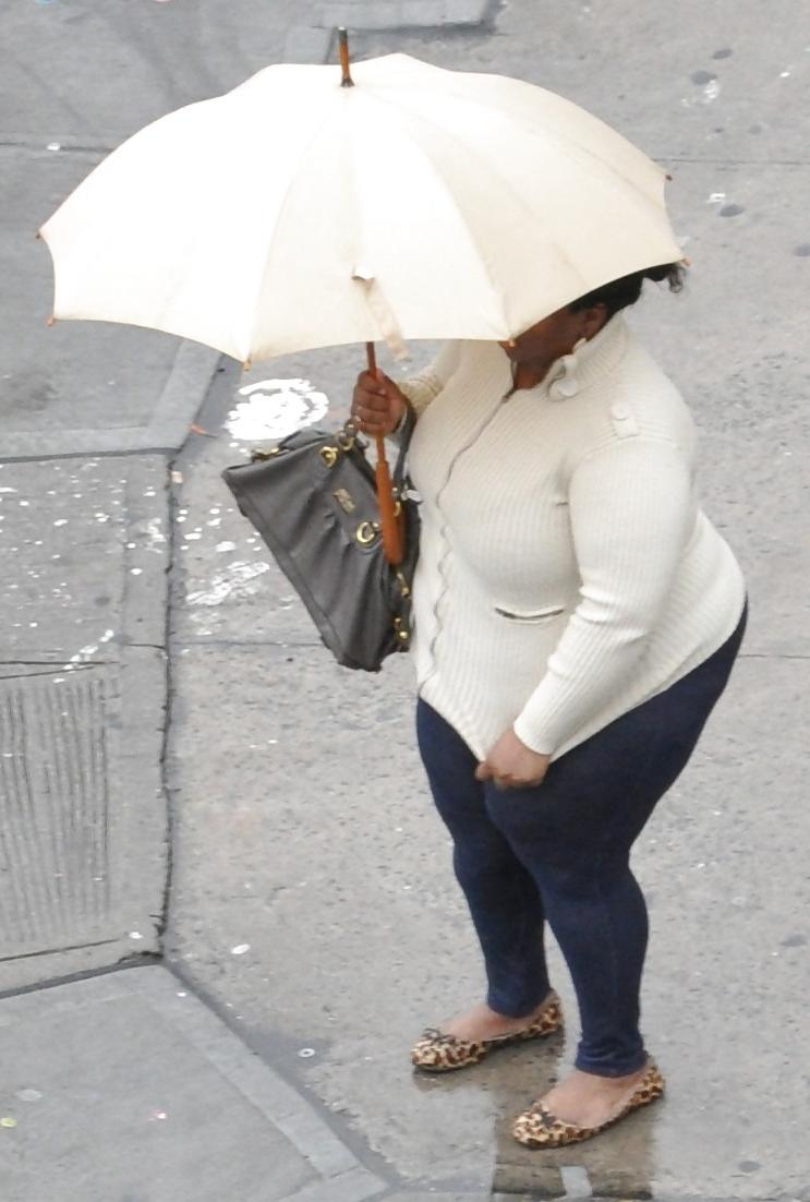 9P Harlem Girls in the Heat 466 New York Big Thick Girl