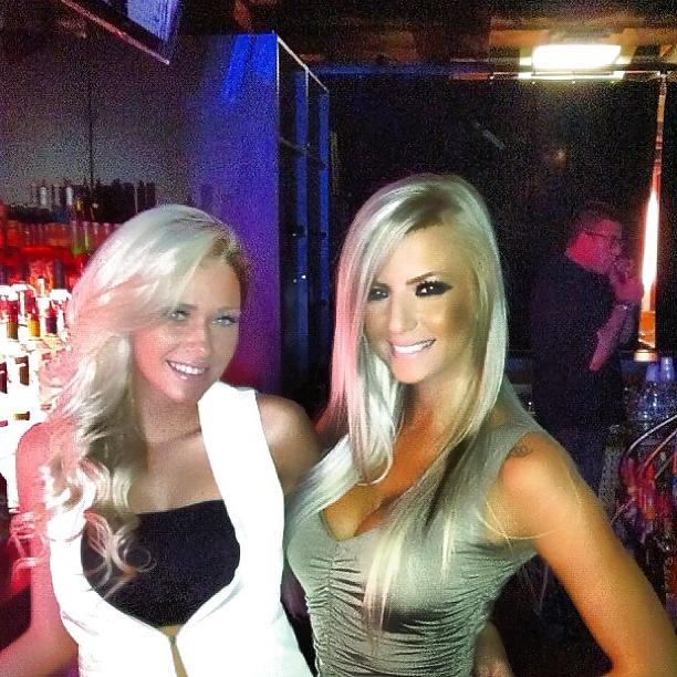 9P Perfect tits blonde bimbo
