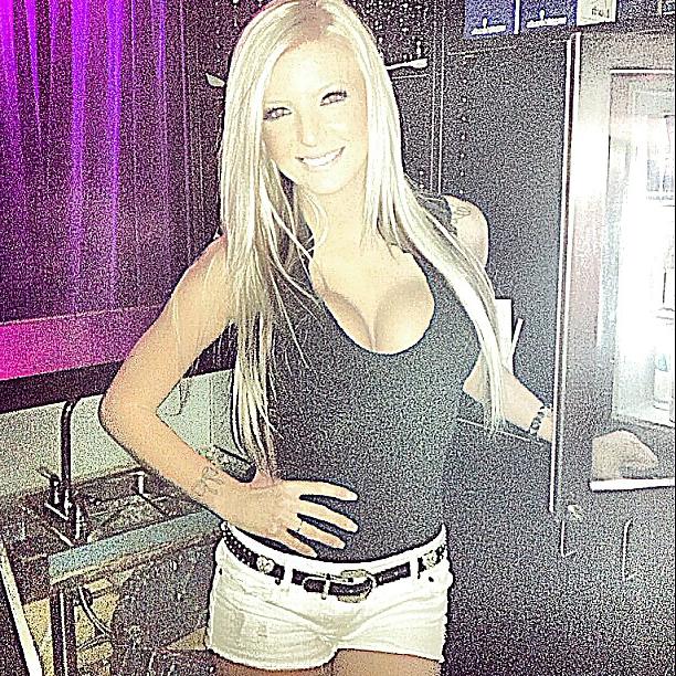 9P Perfect tits blonde bimbo