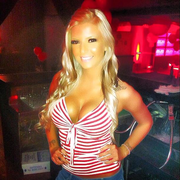 9P Perfect tits blonde bimbo