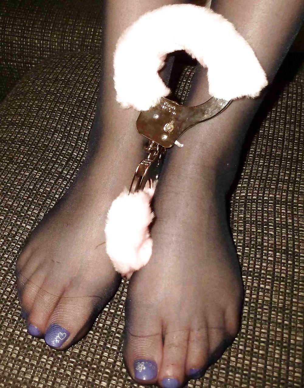 25P Nylon, handcuffs, thong