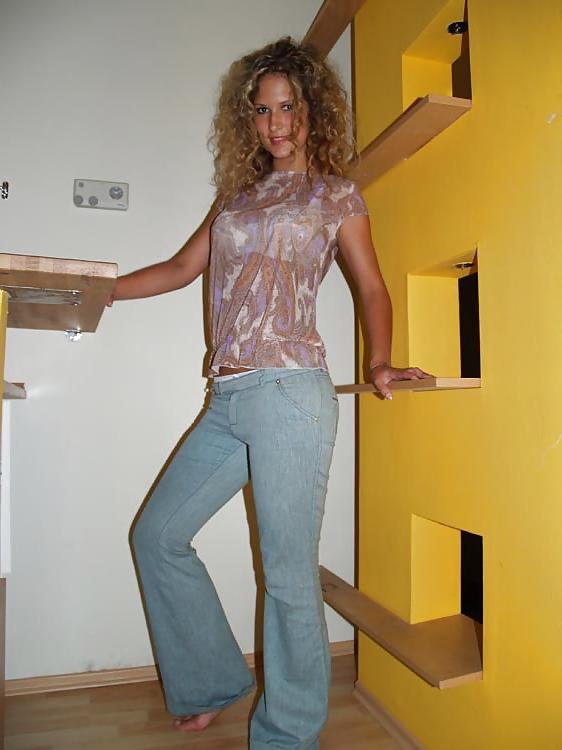 12P CUTE CURLY BLONDE