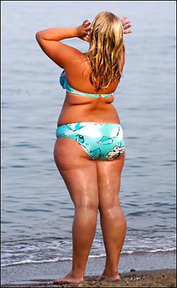 22P Sisters fat thighs