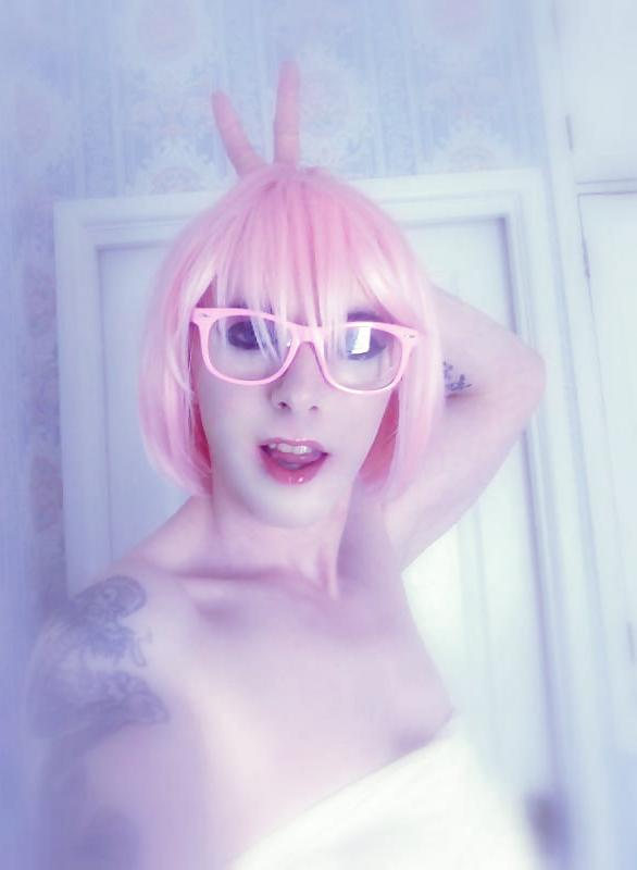16P Pretty Kitty Cheerleader face pics 2