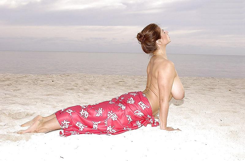 25P Beachbunnies and mermaids with saggy tits + more outdoor XII