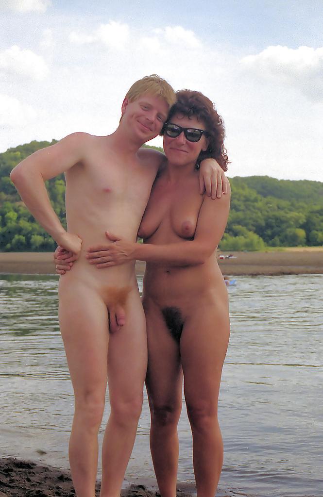 25P Public Nudity 