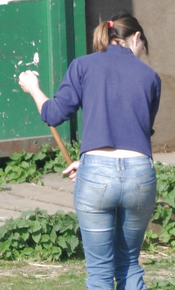 25P Queens in jeans LXXXIV