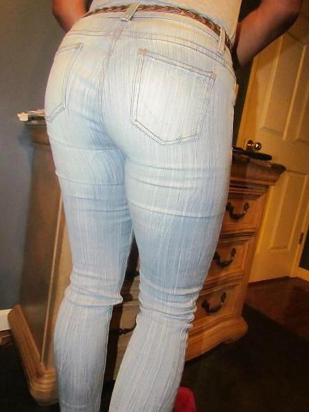 25P Tight Jeans
