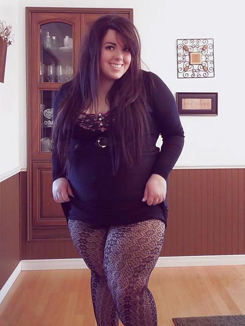 19P SEXY FAT GIRLS