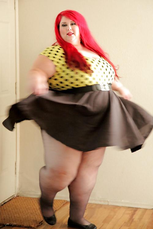 19P SEXY FAT GIRLS