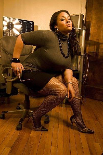 25P Curvy Beauties 19 Clothed Edition