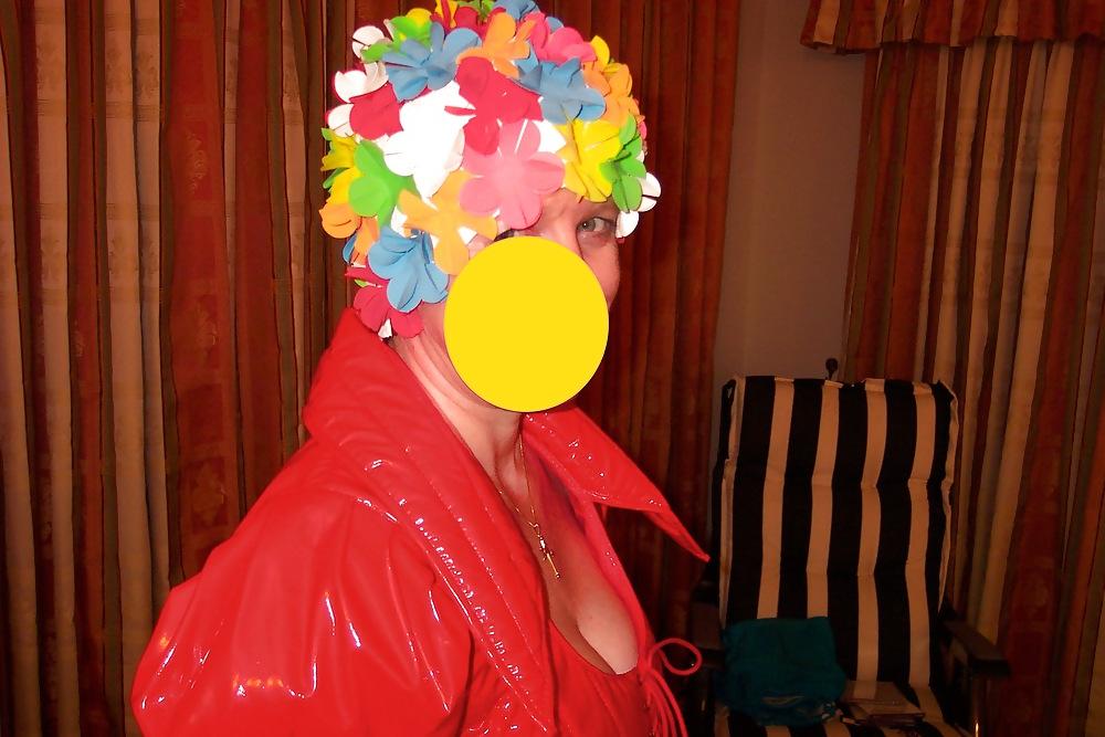 10P Me & my rubber bathing caps